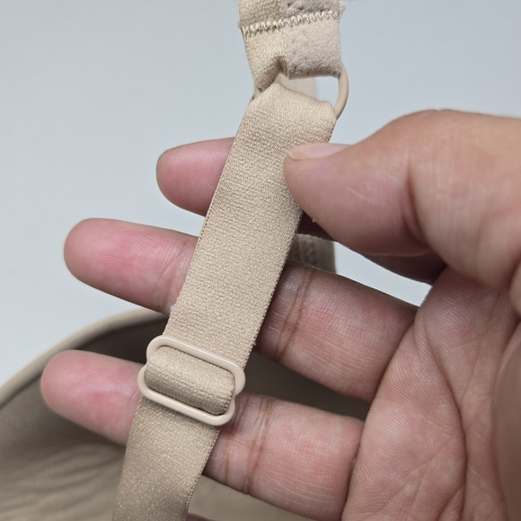 Warners Women Bra 40B Beige T Shirt Wireless Strap Adjustable - Picture 8 of 9